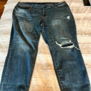 Judy Blue Boyfriend Jeans 24